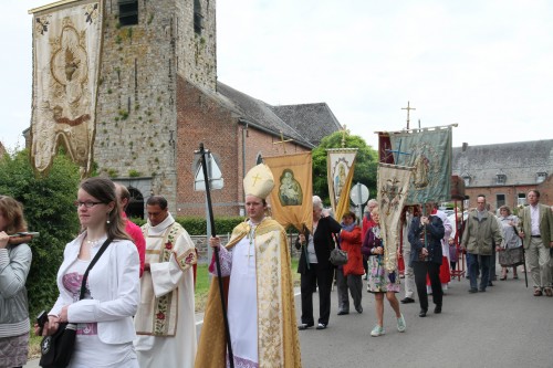 ROU procession 3.jpg
